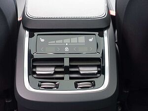 Volvo  Recharge Ultimate T8 AWD/360°Cam/AHK/Pilot