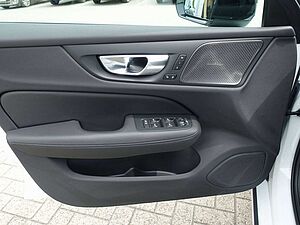 Volvo  Ultra T6 AWD Plug-in Hybrid/360°Cam/AHK/BLIS