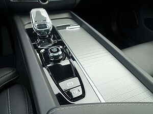 Volvo  Black Edition Ultra T6 AWD B&W/PANO/HUD/360