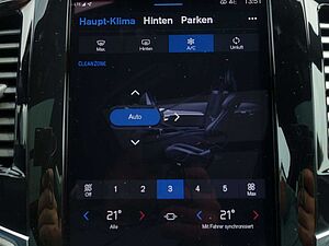 Volvo  Plus Bright T8 AWD Plug-in Hybrid PANO/B&W