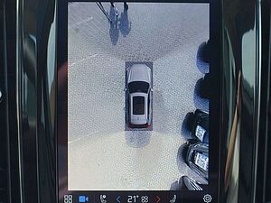 Volvo  Ultra Dark B5 AWD/Four-C/360°Cam/Massage