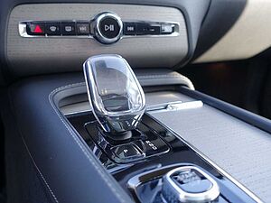 Volvo  T8 AWD Plug-in Hybrid/FourC/HeadUp/AHK/B&W