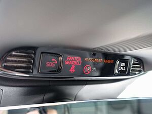 Volvo  B5 Benzin R-Design PANO/AHK/BLIS/360°KAM/ACC