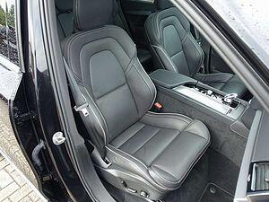 Volvo  Plus Bright T8 AWD Plug-in Hybrid PANO/B&W
