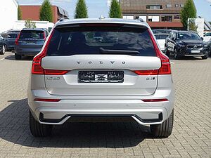 Volvo  B4 Plus Dark AWD 360°Cam/AHK/Harman/Kardon