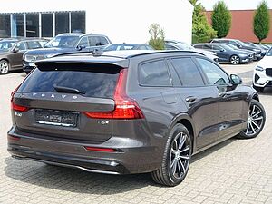 Volvo  Plus Dark T6 AWD Plug-in Hybrid KAMERA/BLIS