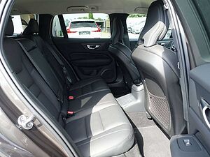 Volvo  Plus Dark T6 AWD Plug-in Hybrid KAMERA/BLIS