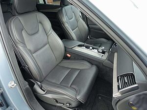 Volvo  T8 Recharge AWD Ultimate Bright FOUR-C/B&W