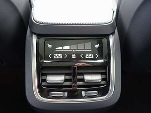 Volvo  T8 Recharge AWD Ultimate Bright FOUR-C/B&W
