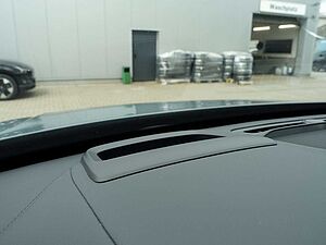 Volvo  T8 Recharge AWD Ultimate Bright FOUR-C/B&W