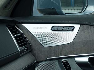 Volvo  T8 Recharge AWD Ultimate Bright FOUR-C/B&W
