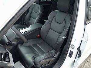 Volvo  Ultra Dark T8 AWD Plug-in Hybrid PANO/B&W