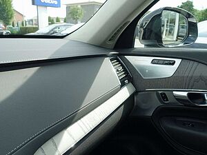 Volvo  Ultra Dark T8 AWD Plug-in Hybrid PANO/B&W