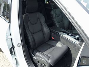 Volvo  Ultra Dark T8 AWD Plug-in Hybrid PANO/B&W