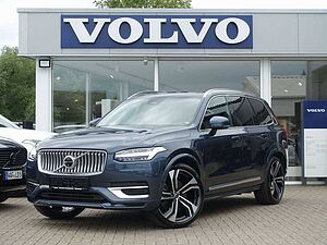Volvo  Ultra Bright T8 AWD Plug-in Hybrid Pano, B&W