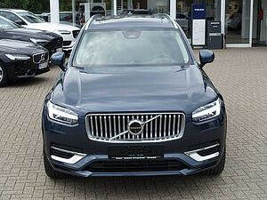 Volvo  Ultra Bright T8 AWD Plug-in Hybrid Pano, B&W