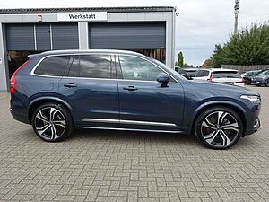 Volvo  Ultra Bright T8 AWD Plug-in Hybrid Pano, B&W