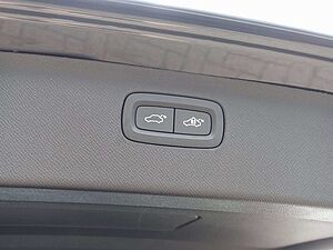 Volvo  Plus Bright T8 AWD Plug-in Hybrid PANO/360°