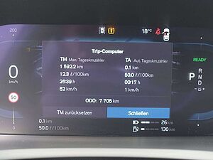 Volvo  Ultra T8 AWD Plug-in Hybrid Pano/HeadUp/H&K