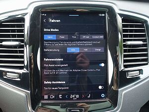 Volvo  Ultra Dark T8 AWD Plug-in Hybrid Pano/B&W