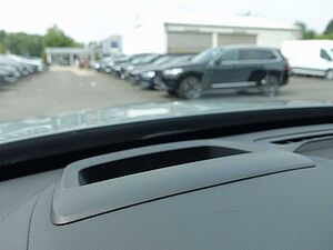 Volvo  Ultra Dark T8 AWD Plug-in Hybrid Pano/B&W