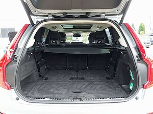 Volvo  Ultra Dark T8 AWD Plug-in Hybrid Pano/B&W