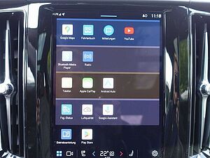 Volvo  B4 AWD Plus Dark/AHK/360°Cam/Pano. /Lenkrhz.