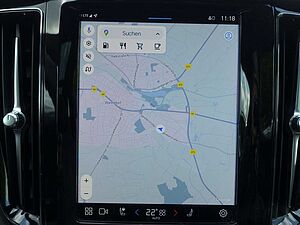 Volvo  B4 AWD Plus Dark/AHK/360°Cam/Pano. /Lenkrhz.
