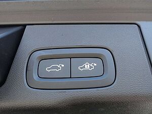 Volvo  Black Edition Plus T8 AWD/FourC/HeadUp/360°