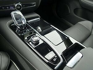 Volvo  Recharge Ultimate T8 AWD/B&W/HeadUP/360°/BLS