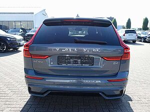 Volvo  B4 Diesel Plus Dark/AHK/Frontschhz. /Lenkrhz