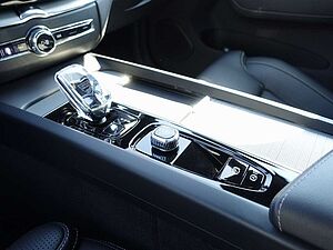 Volvo  Black Edition Plus T8 AWD/HeadUP/360°/BLS