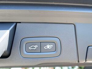 Volvo  Black Edition Plus T8 AWD/HeadUP/360°/BLS