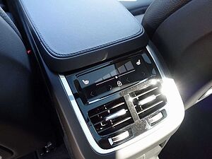 Volvo  Plus Dark T8 AWD Plug-in Hybrid/360°/HeadUP
