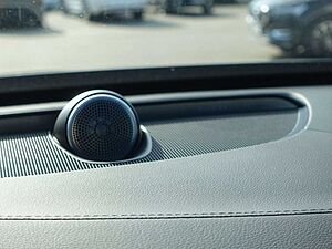 Volvo  Plus T8 AWD/HeadUP/360°/BLIS/B&W/FourC/Pano