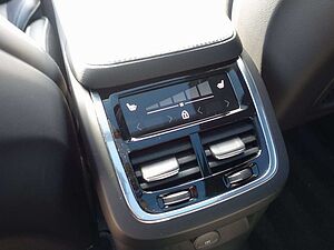 Volvo  Plus T8 AWD/HeadUP/360°/BLIS/B&W/FourC/Pano