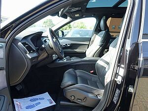 Volvo  Plus T8 AWD/HeadUP/360°/BLIS/B&W/FourC/Pano
