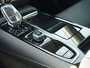 Volvo  Recharge Ultimate T8 AWD/360°/B&W/Massage
