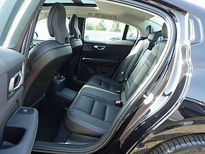 Volvo  Recharge Ultimate T8 AWD/360°/B&W/Massage
