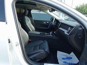 Volvo  Plus T6 AWD/AHK/Pano/360°/H&K/Sitzkühlung