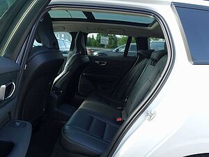 Volvo  Plus T6 AWD/AHK/Pano/360°/H&K/Sitzkühlung