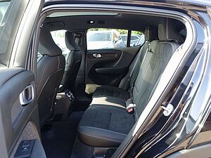 Volvo  Black Edition Ultra Twin Motor Performance