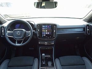 Volvo  Black Edition Ultra Twin Motor Performance