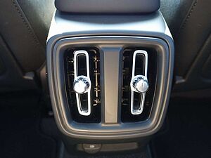 Volvo  Black Edition Ultra Twin Motor Performance