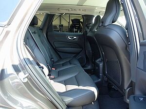 Volvo  Plus T6  Dark AWD/360°/Pano/H&K/BLIS/Memory