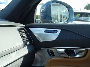 Volvo  Ultra, T8 AWD/Massage/360°/Pano/FourC/AHK