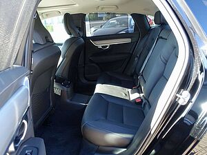 Volvo  Recharge Ultimate T8 AWD/360°/Head-Up/H&K