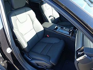 Volvo  Recharge Ultimate T8 AWD/360°/Head-Up/H&K
