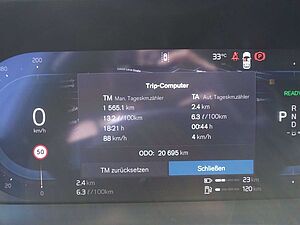 Volvo  Ultra Dark T8 AWD/360°/B&W/HeadUP/Pano
