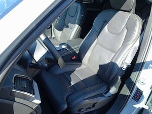 Volvo  Ultra Dark T8 AWD/360°/B&W/HeadUP/Pano